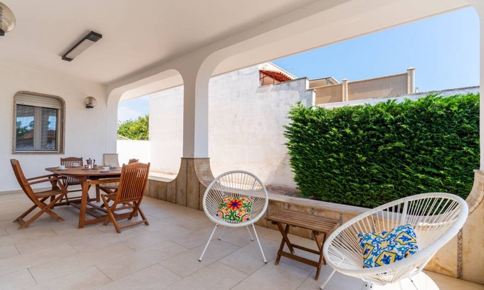 Torre Lapillo Villa | 144 m² Villa ∙ 4 bedrooms ∙ 12 guests