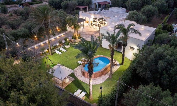 Marina di Novaglie Villa | 1500 m² Villa ∙ 4 bedrooms ∙ 9 guests