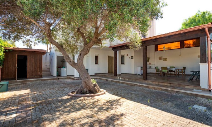 Torre Santa Sabina Villa | 160 m² Villa ∙ 4 bedrooms ∙ 8 guests