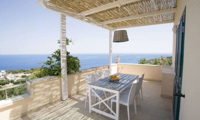 Marina di Novaglie Villa | 160 m² Villa ∙ 3 bedrooms ∙ 8 guests