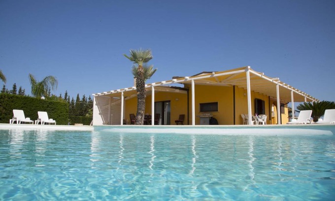Melissano Villa | 180 m² Villa ∙ 4 bedrooms ∙ 8 guests