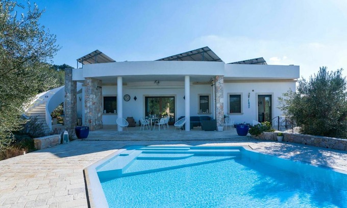 Casarano Villa | 200 m² Villa ∙ 4 bedrooms ∙ 8 guests