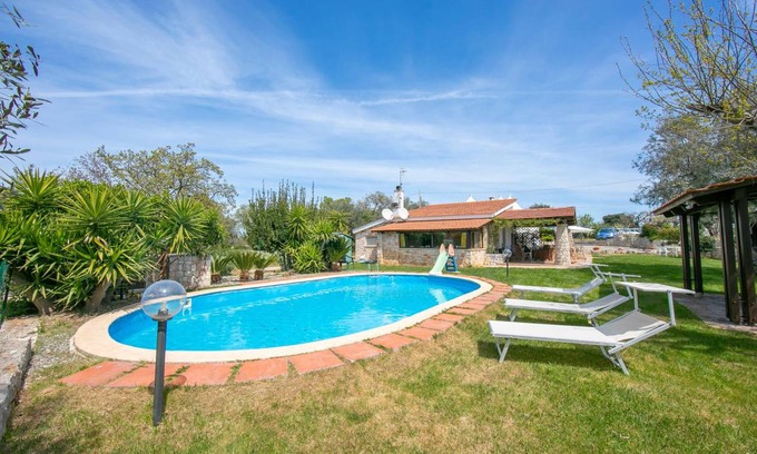 Cozzana House | 220 m² House ∙ 2 bedrooms ∙ 6 guests