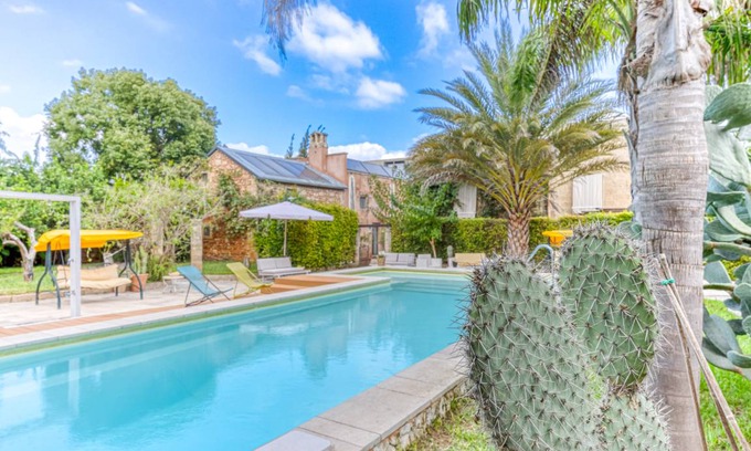 Patu Villa | 350 m² Villa ∙ 8 bedrooms ∙ 26 guests
