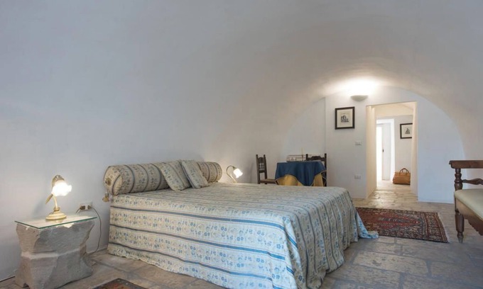 Casamassella Apartment | Cavalieri Suite with private terrace and access to the park and swimming pool