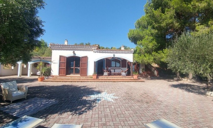 Peschici Villa | Cozy villa with sea view.