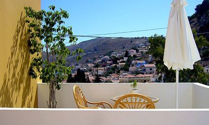 Symi House | Eos Studios