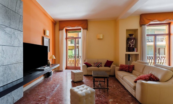 Lecce House | Holiday Home 'Ada' with Balcony, Wi-Fi and Air Conditioning