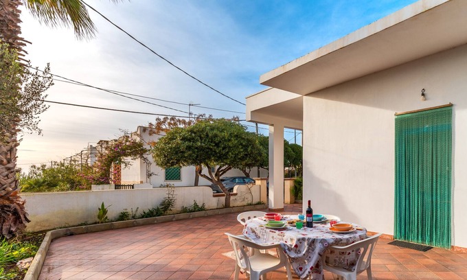 Capilungo Other | Holiday Home "Villetta Mare Verde" with Garden & A/C