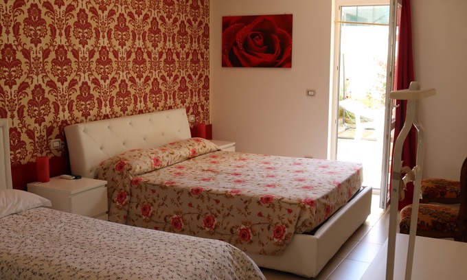 Casamassima Hotel | Le Tre Rose Bed & Breakfast
