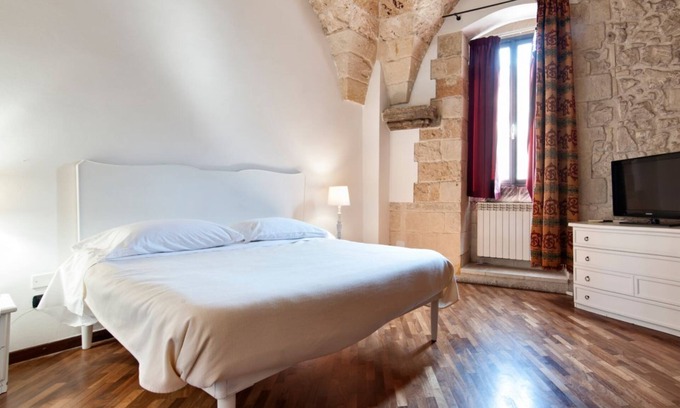 Lecce Historic Center Apartment | Messapia - Greek Church Suite | SIT