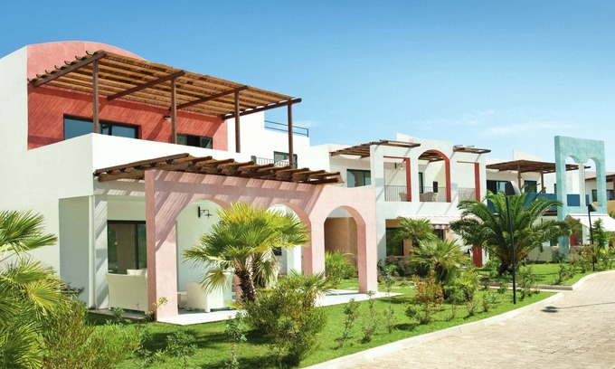 Castellaneta Apartment | Modern Seaside Apartment