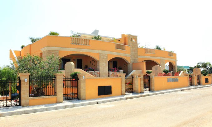 Marina di Pescoluse House | Orange House 400 meters from the beach