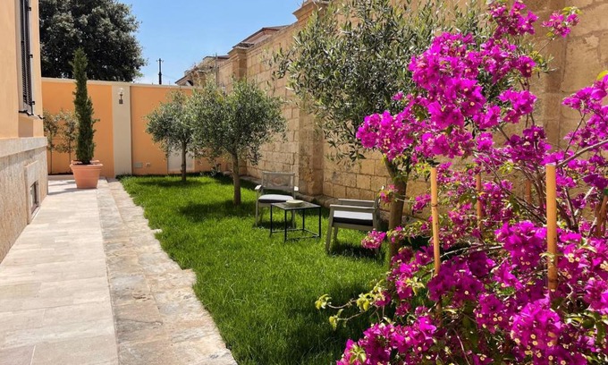 Taranto House | Palazzo Pitagora