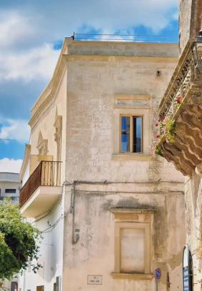 Uggiano la Chiesa House | PALAZZO VIGILARIUM - Boutique Rooms - Rooftop & Arts Hotel
