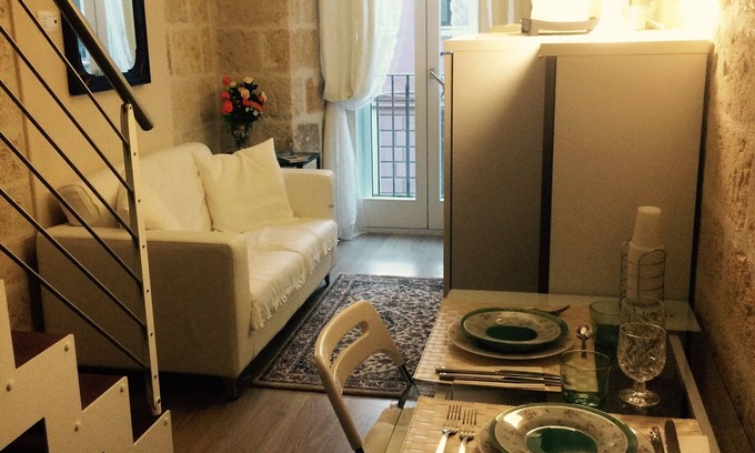 Municipio 1 Apartment | Rosato 31-loft sea view