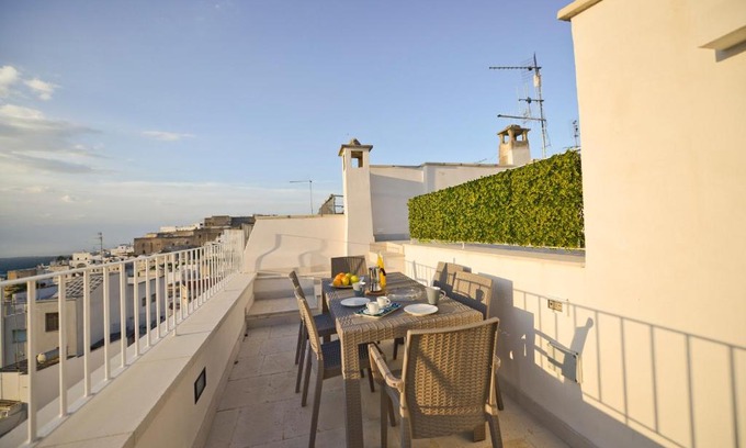 Ostuni Apartment | Scirocco Apartment with terrace by Wonderful Italy