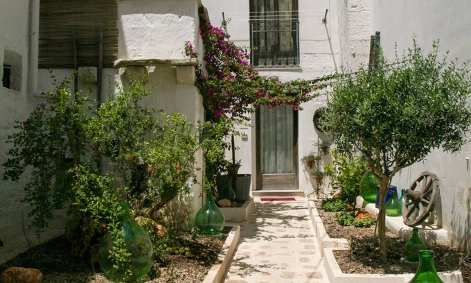 Alessano Bed & Breakfast | Situato ad Alessano il B&B Pulia Dimore Salentine, casa storica del 1500.