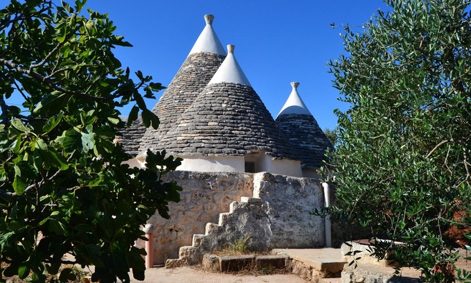 Ceglie Messapica House | TRULLO PACE FANTASTICO PLACE WITH POOL AND WIFI