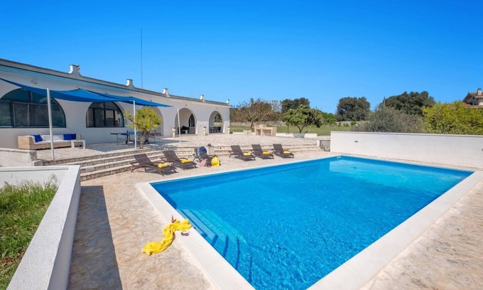 Ceglie Messapica Villa | Villa Azzurrato by Villa Plus