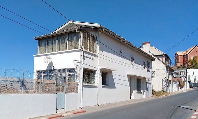 Antananarivo Avaradrano Villa | Villa center Antananarivo - garage -wifi- 160m2- equipped-3 bedrooms
