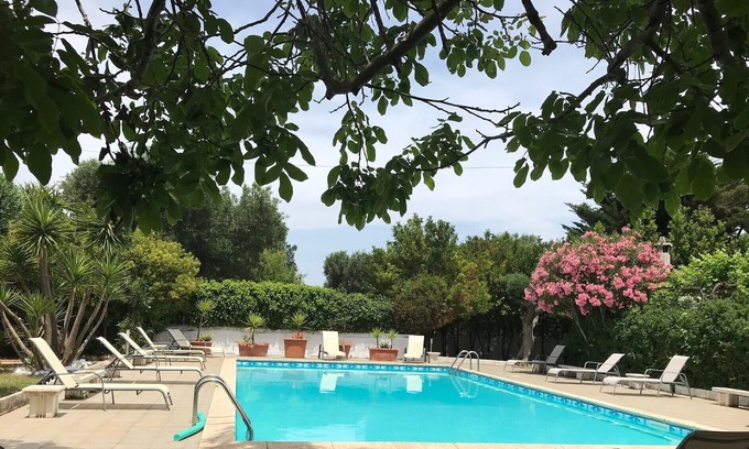 San Vito dei Normanni Villa | Villa Hope - Large villa pool near Ostuni