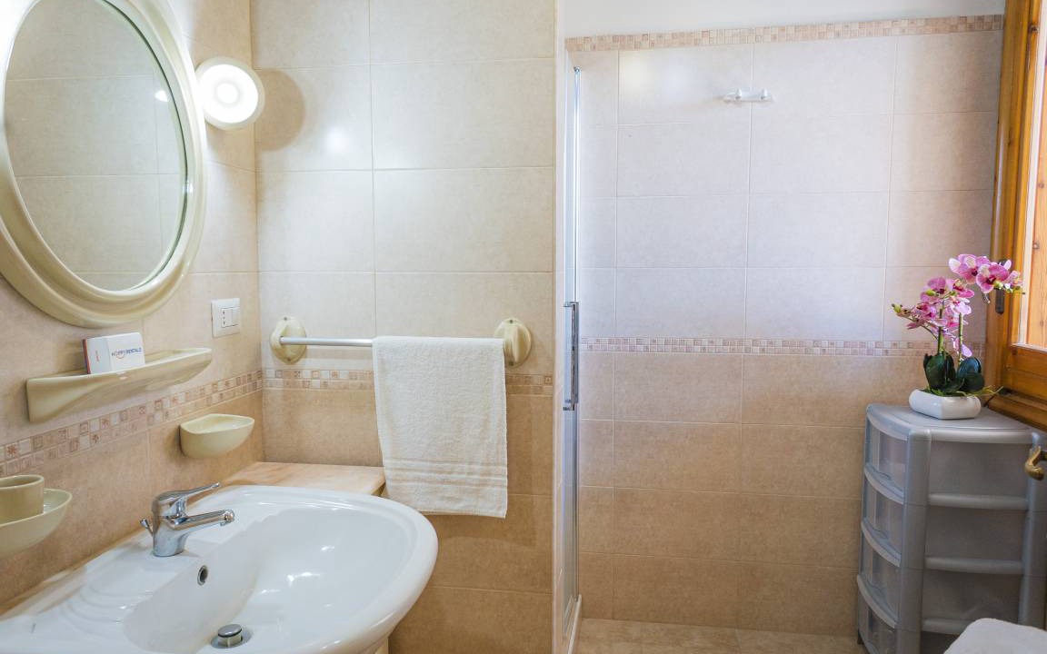 Photo of Bathroom in Torre Lapillo