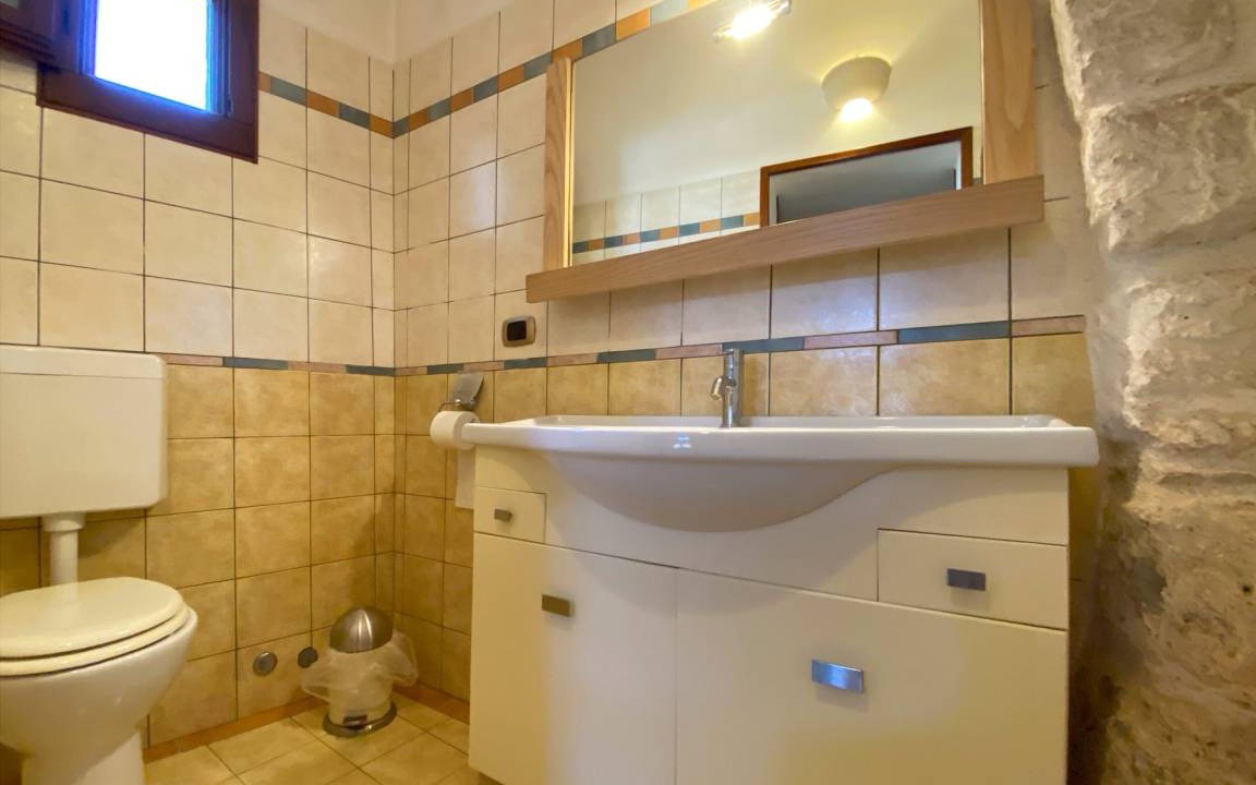 Photo of Bathroom in Surano
