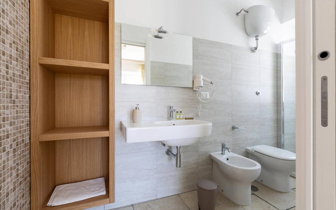 Photo of Bathroom in Pittuini