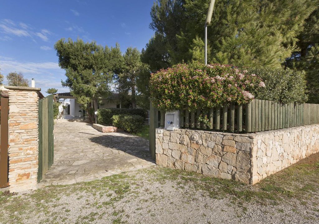 Photo of Buildings in Torre Squillace