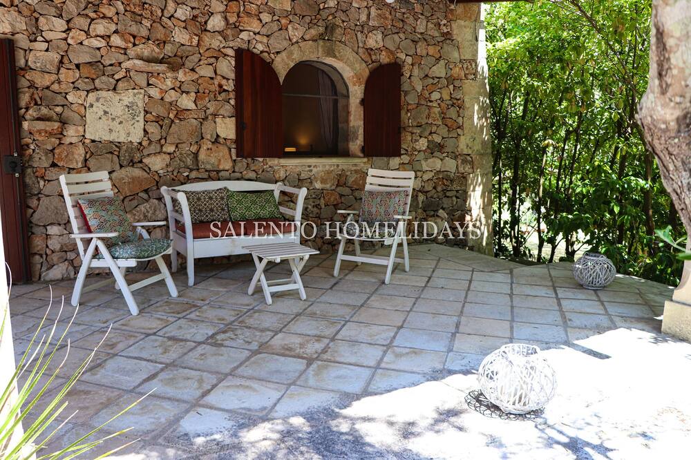 Photo of Patio Balcony in Specchia