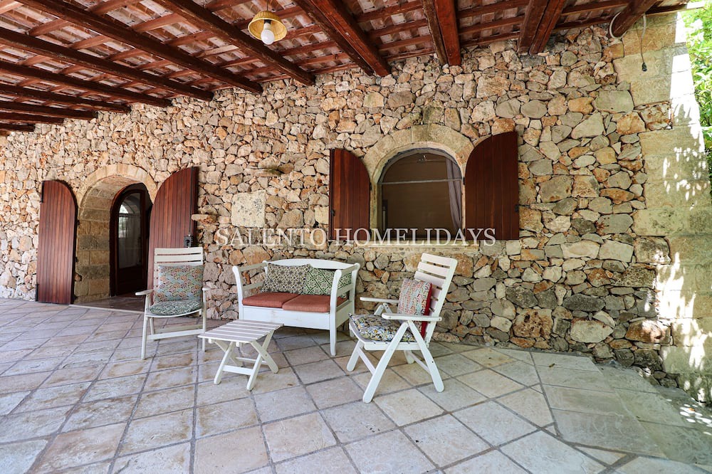 Photo of Patio Balcony in Specchia