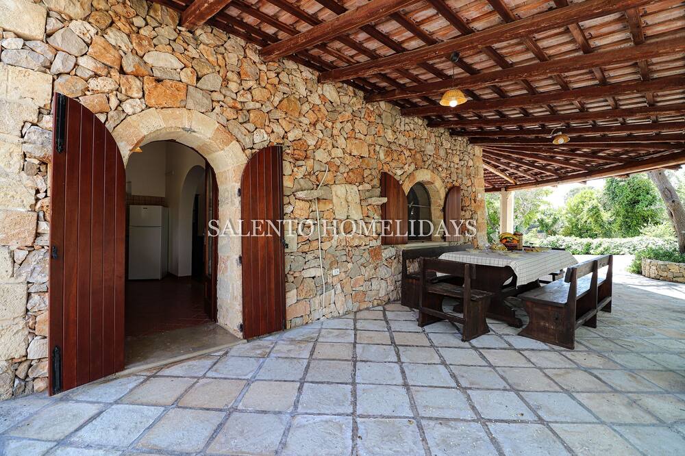 Photo of Patio Balcony in Specchia