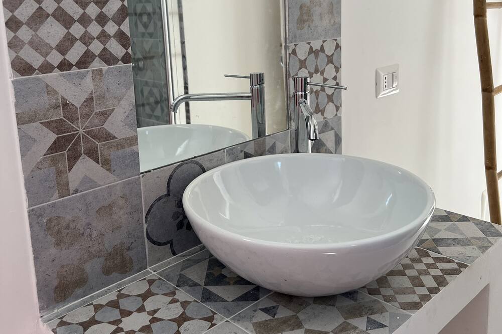 Photo of Bathroom in Torre Chianca