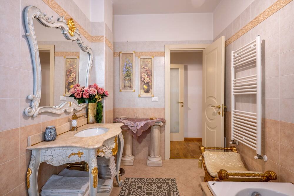 Photo of Bathroom in Carovigno