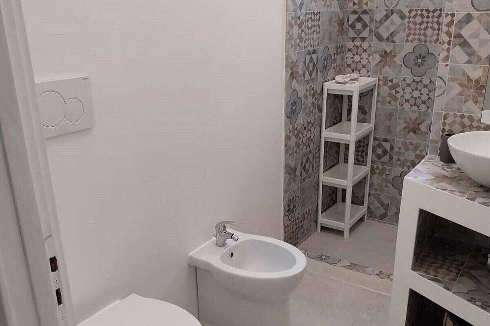 Photo of Bathroom in Torre Chianca