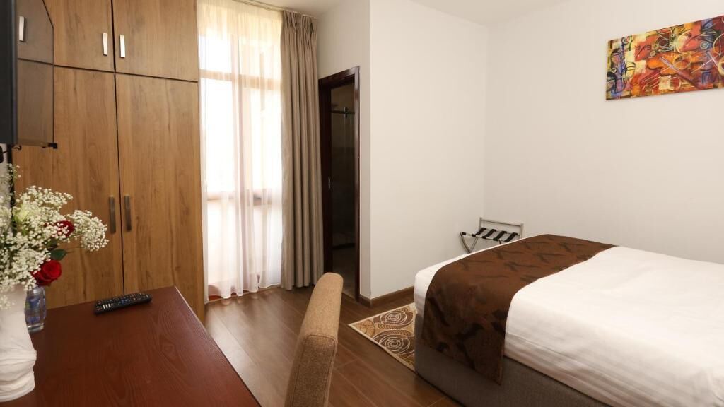 Photo of Bedroom in Nifas Silk-Lafto