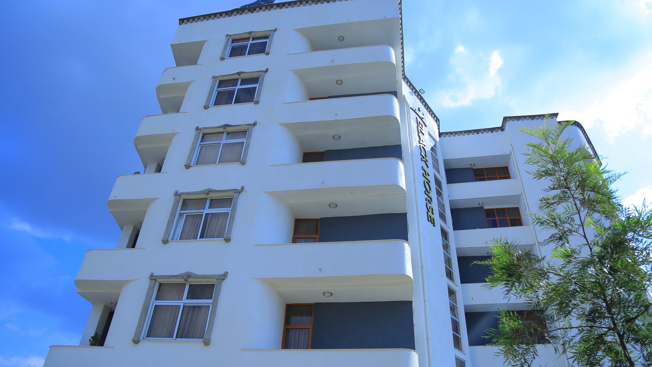 Photo of Outdoor in Nifas Silk-Lafto