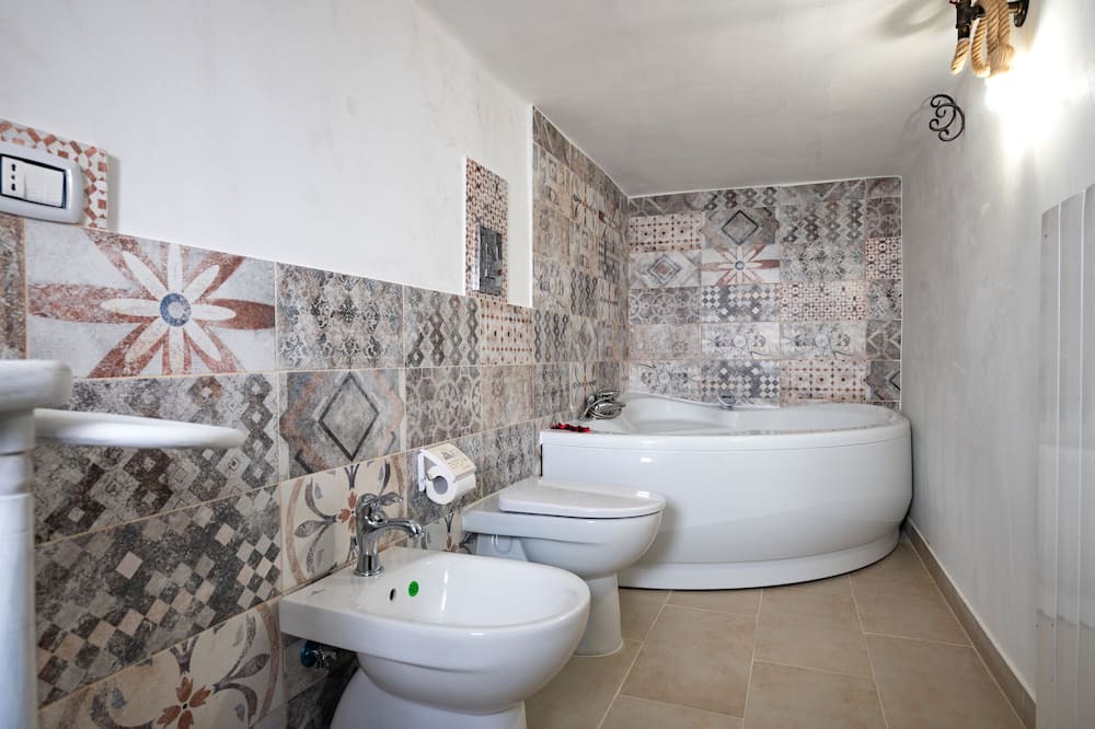 Photo of Bathroom in Montalbano