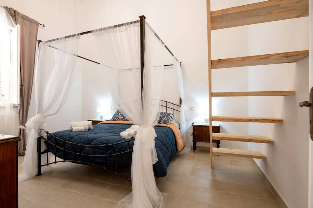 Photo of Bedroom in Montalbano