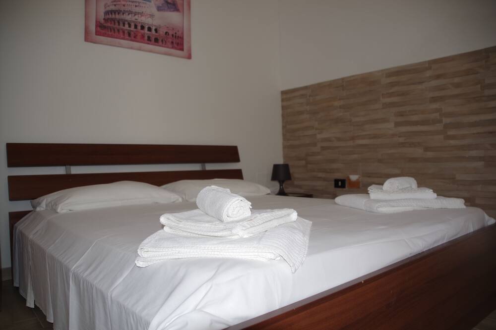 Photo of Bedroom in Pizzo