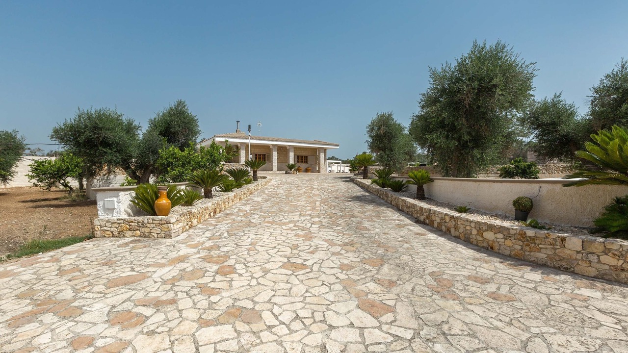 Photo of Outdoor in Oria