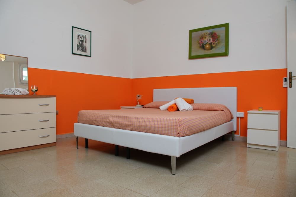 Photo of Bedroom in Torre Lapillo