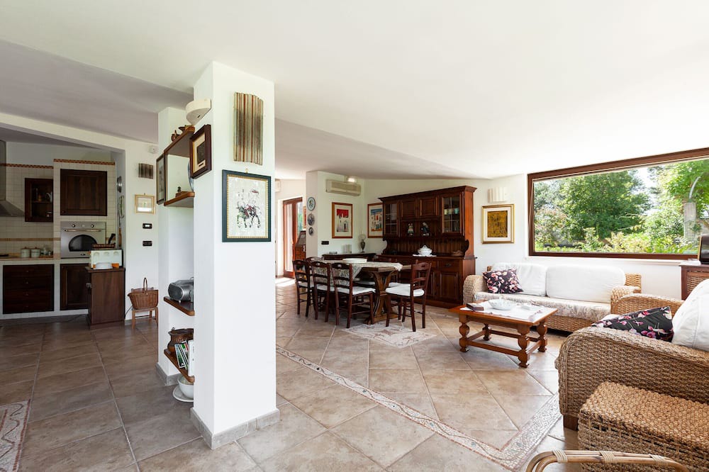 Photo of Livingroom in Oria