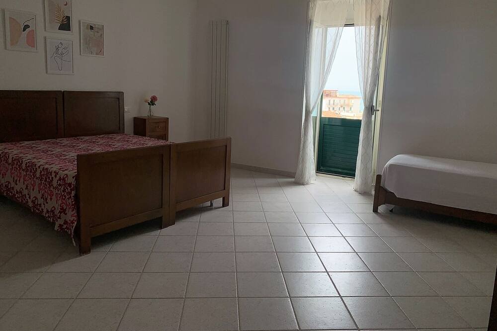 Photo of Bedroom in Rodi Garganico