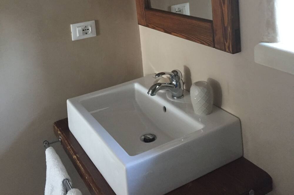 Photo of Bathroom in Tricase