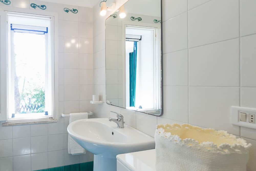 Photo of Bathroom in Castro Marina