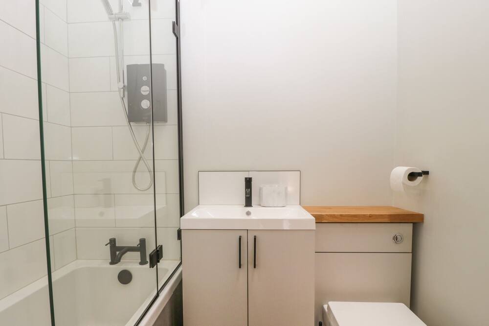Photo of Bathroom in Winscombe