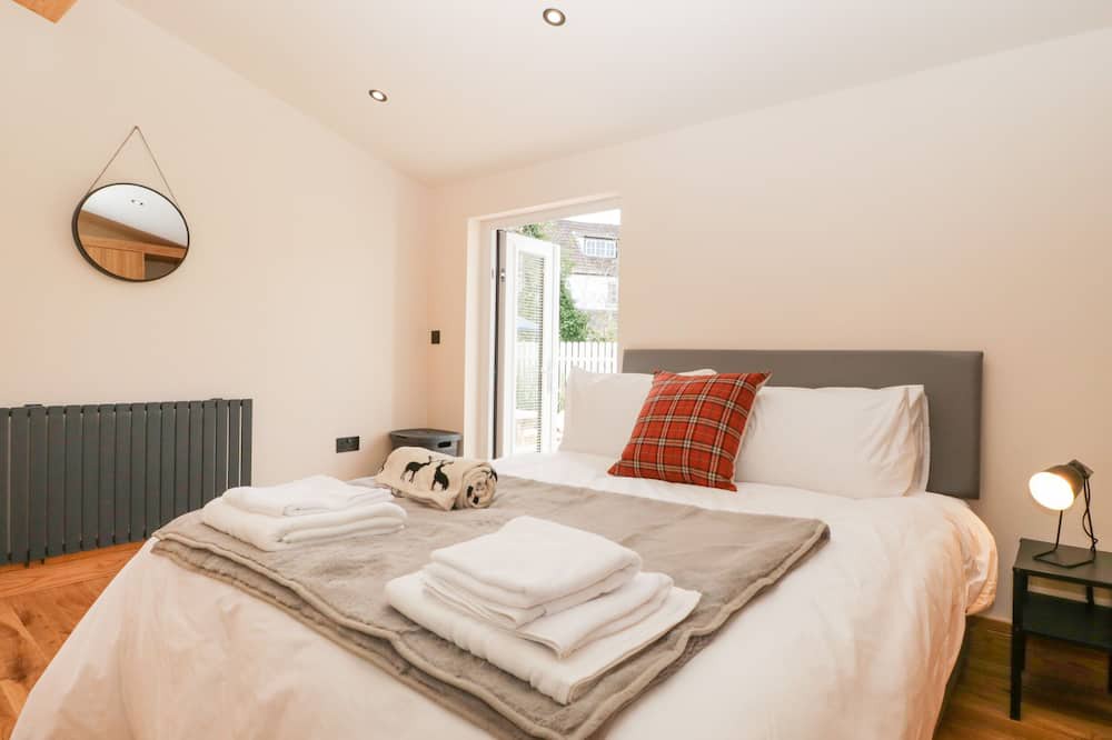 Photo of Bedroom in Winscombe