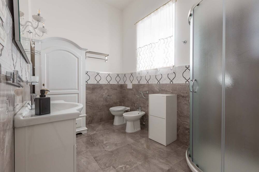 Photo of Bathroom in Melissano